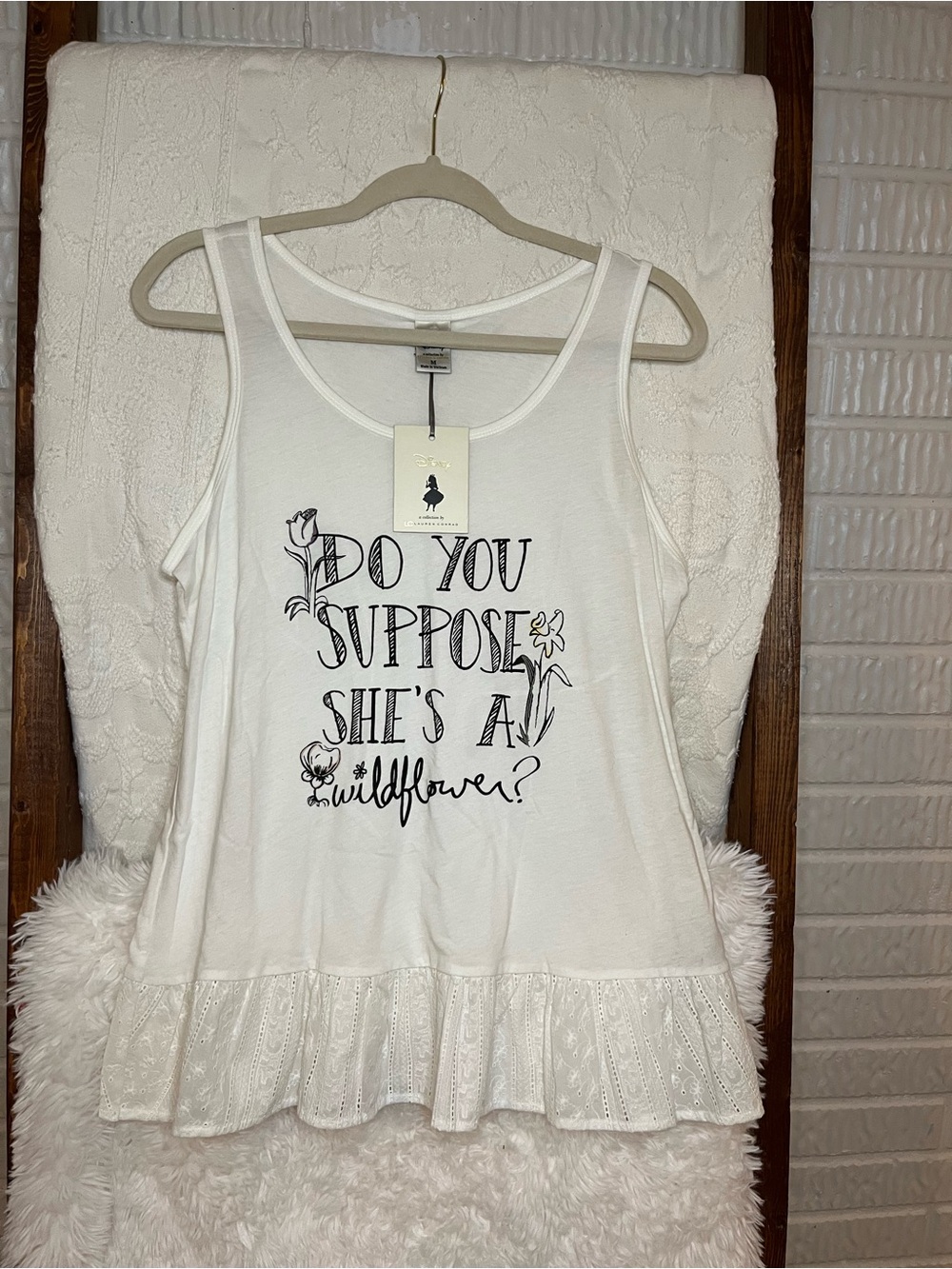 NWT Disney x LC Lauren Conrad Alice in Wonderland Wildflower Tank Top - Size M